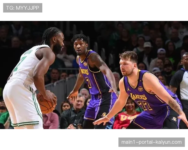 湖人仅3%概率被模型看衰 东契奇詹姆斯组合防守短板制约上限